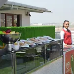 Midmar Deluxe Hotel