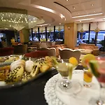 Midmar Deluxe Hotel 4*