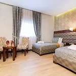 Midmar Deluxe Hotel