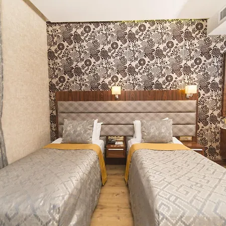 Midmar Deluxe Szálloda 4*