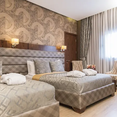 Midmar Deluxe Hotell