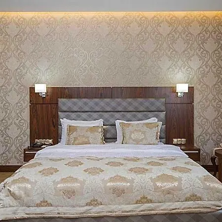 Midmar Deluxe 4*