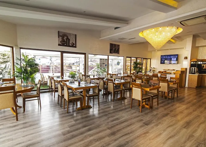 Midmar Deluxe Hotel 4*