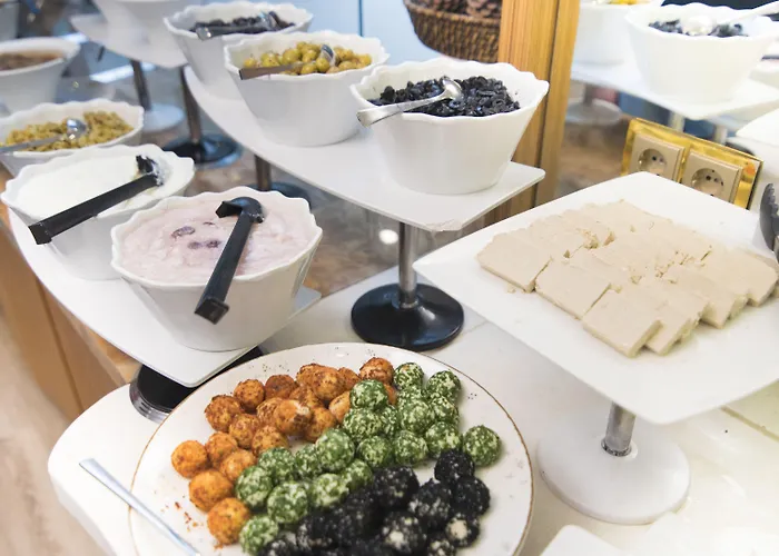 Hotel Midmar Deluxe 4*